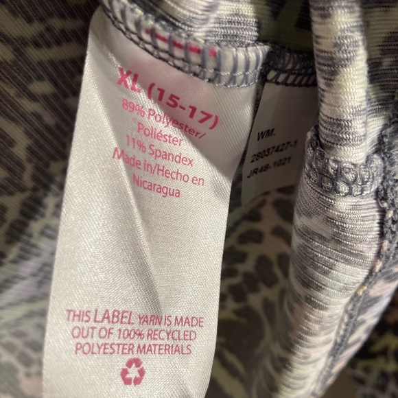 No Boundaries long sleeve t-shirt - Picture 4 of 5